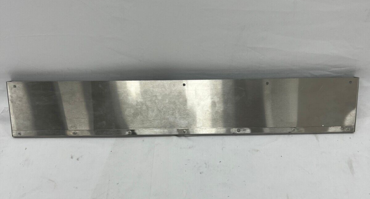 Bosch HGZBS301 4" Low Back for Bosch HGI804UC & HDI8054U Slide-In Ranges in SS