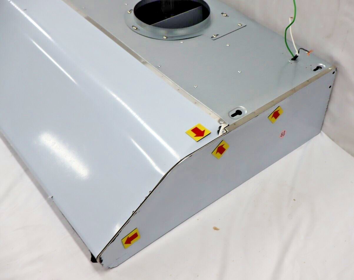 Zephyr Hurricane AK2500CS 30" 695 CFM Under Cabinet Range Hood in Stainless