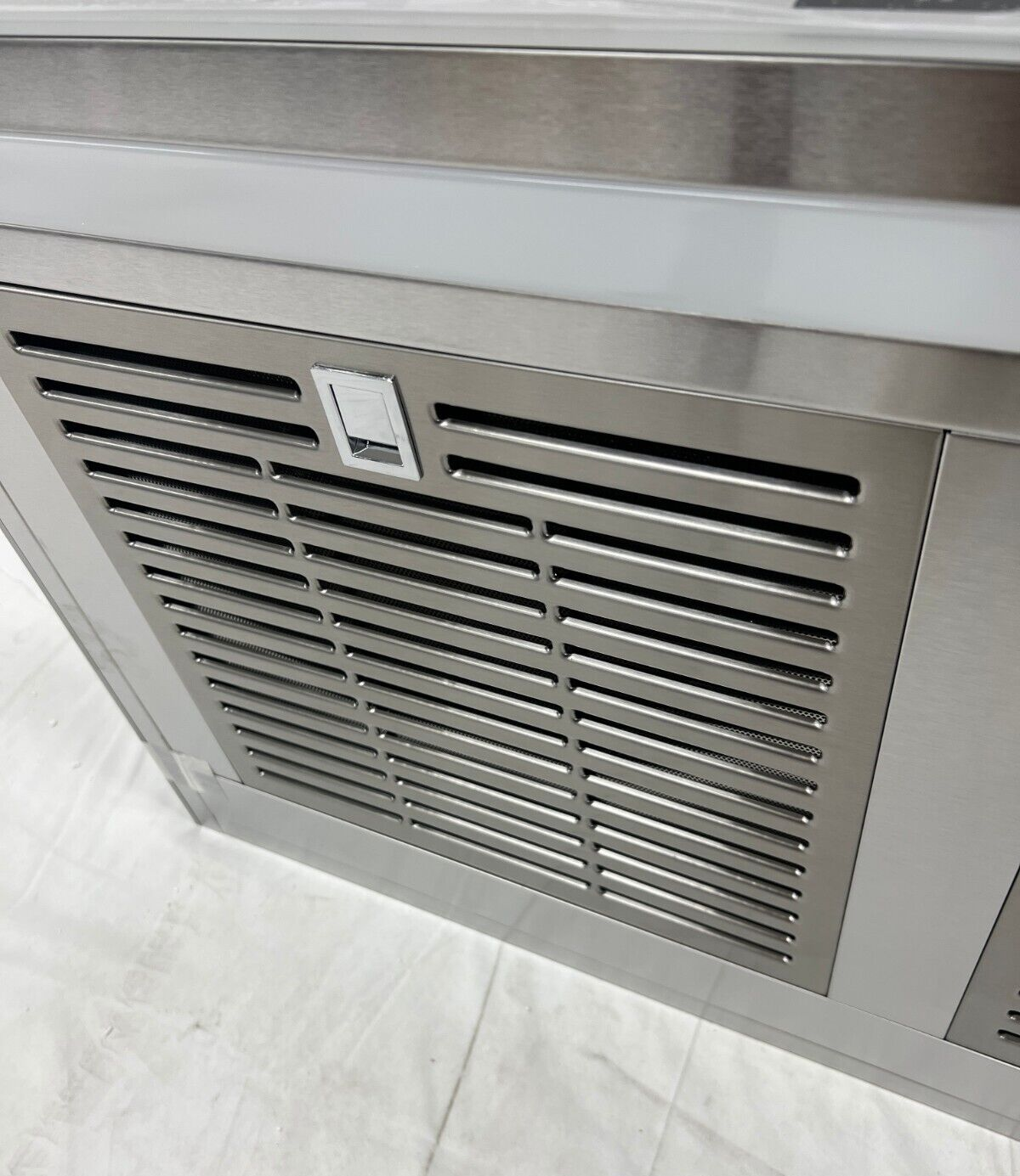 Samsung NK36CB700WCG/AA 30" Range Hood w/ WiFi & Bluetooth, Gray