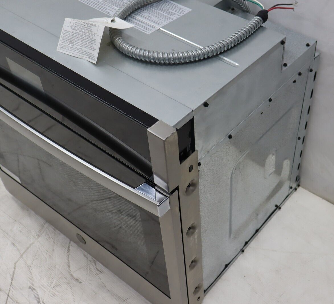 GE JTS5000SNSS 30" Built-In Single Electric Convection Wall Oven in SS