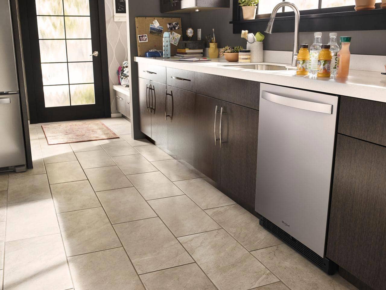 Whirlpool Built-In 24"  5.1 Cu. Ft Under-Counter Mini Refrigerator WUR50X24HZ - Image 9