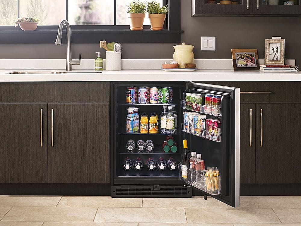 Whirlpool Built-In 24" 5.1 Cu. Ft Undercounter Refrigerator Stainless WUR35X24HZ - Image 8