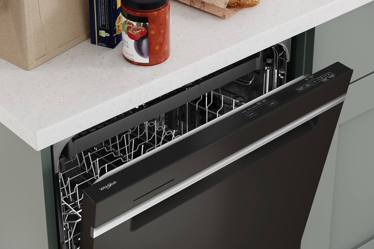 Whirlpool 24" Built-In 47 dBA Dishwasher w/ AI Intelligent Wash Black WDTA50SAKV - Image 6