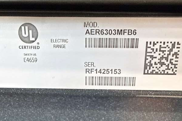 Amana 30" Freestanding Electric Range 4.8 cu. ft AER6303MFB - Assessment Photo 10