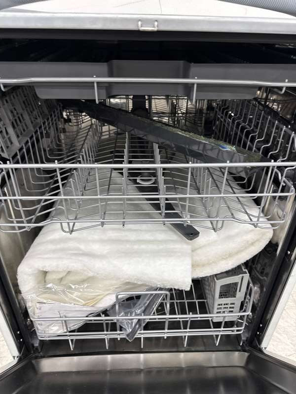 Frigidaire 24" Built-In Top Control 49 dBA Dishwasher Panel Ready FDSR4501AP - Assessment Photo 10