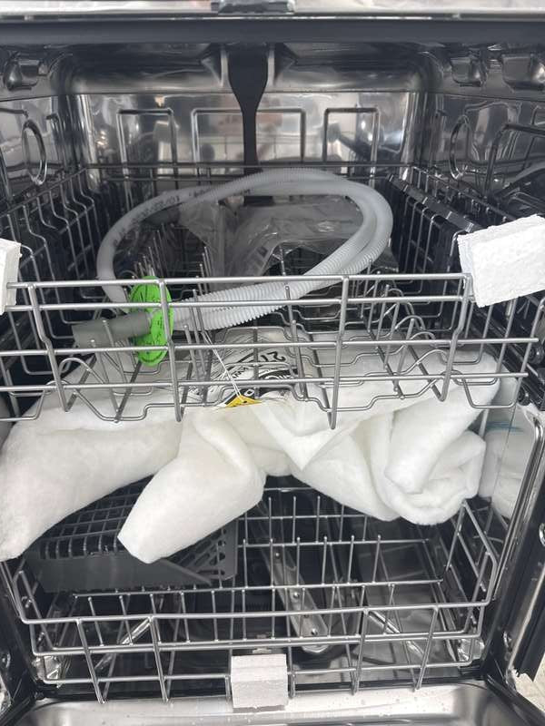 Maytag 50 dBA Front Control Built-In Dishwasher Black MDB4949SKB - Assessment Photo 10