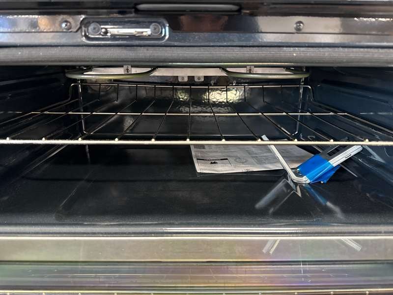 Maytag 30" Double Oven Electric Convection Range 6.7 cu. ft Stainless MET8800FZ - Assessment Photo 10