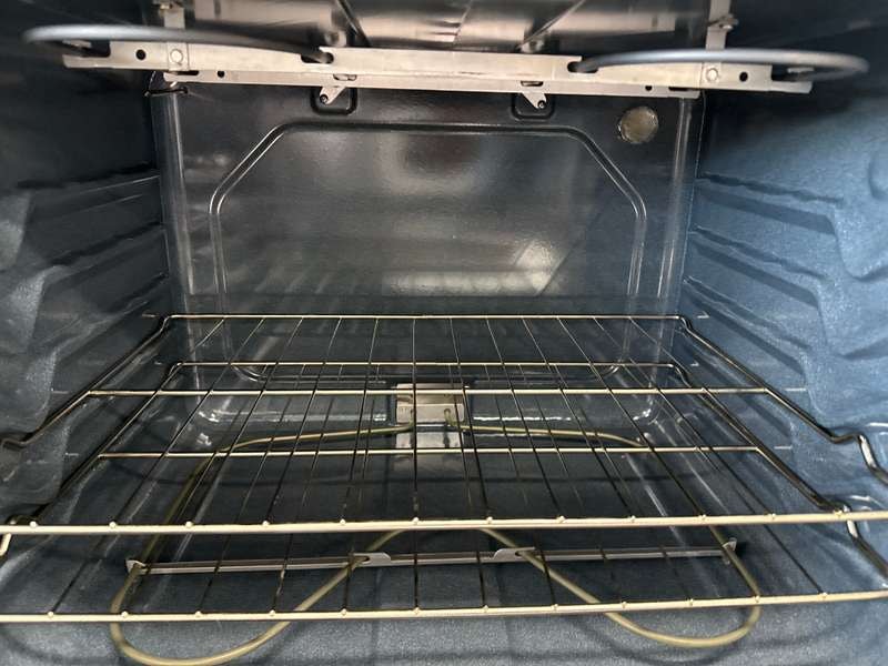 Amana 30" Freestanding Electric Range Oven 4.8 cu. ft Stainless Steel AER6303MMS - Assessment Photo 10