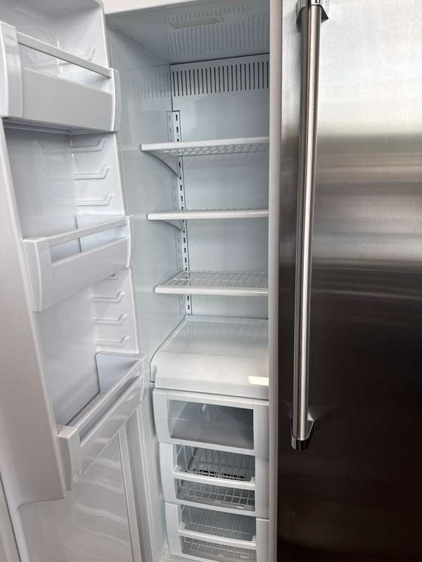 Viking 48" Built-In Counter Depth Side-by-Side Refrigerator 29 Cu Ft VCSB5484SS - Assessment Photo 10