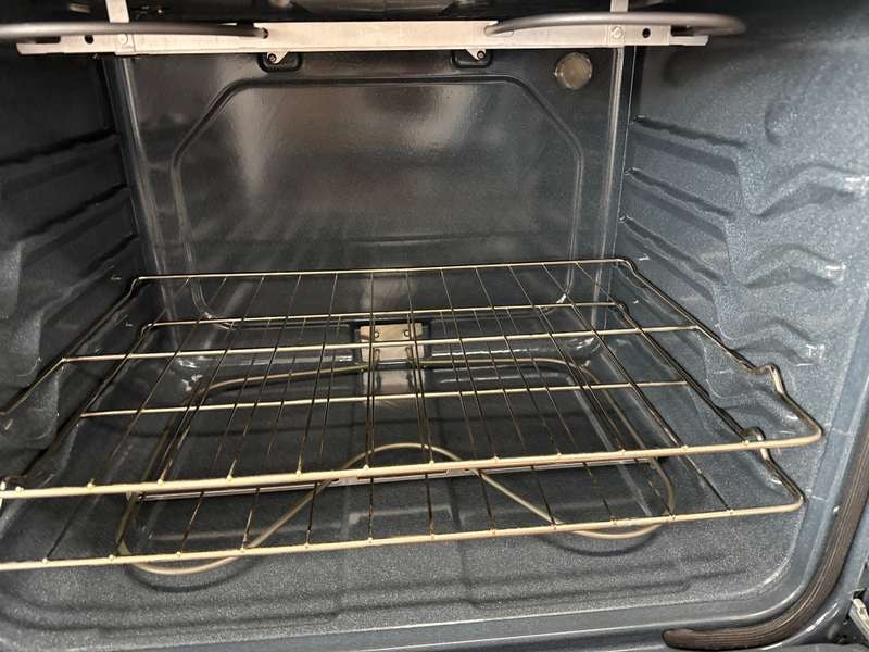 Amana Freestanding Electric Range 4.8 Cu. Ft Stainless Steel AER6303MMS - Assessment Photo 10