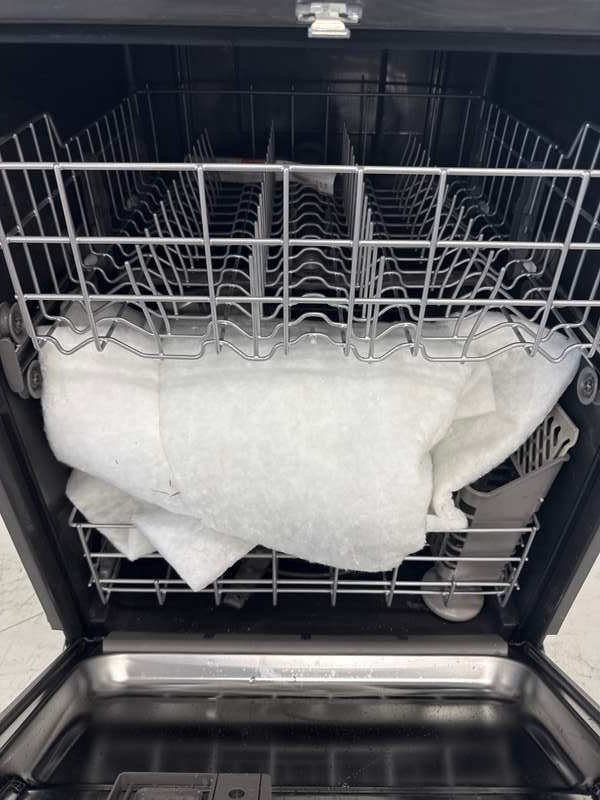 Whirlpool 24" Top Control 55 dBA Dishwasher Fingerprint Resistant WDP540HAMZ - Assessment Photo 11