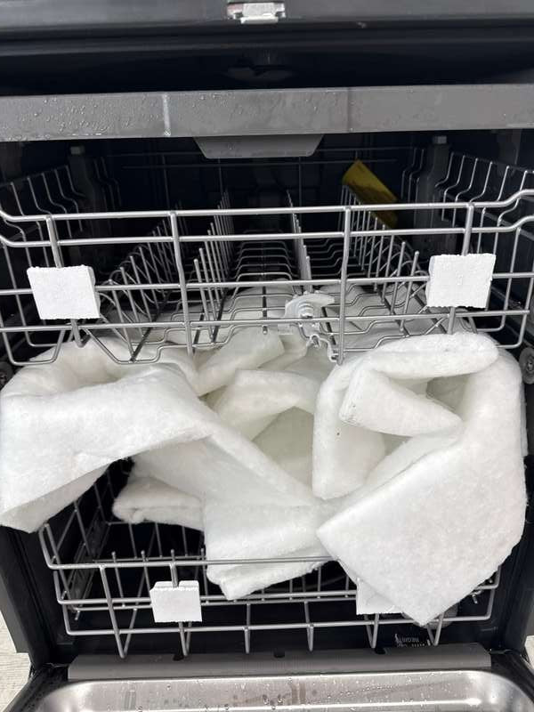 Whirlpool 24" Dishwasher w/ 3rd Rack Stainless Steel WDT730HAMZ - Assessment Photo 11