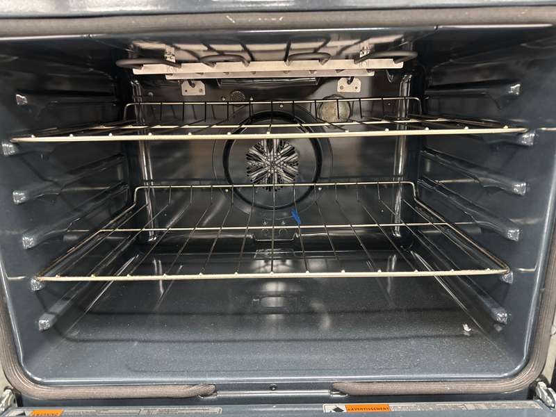 Whirlpool 30" Double Oven Electric Range 6.7 cu ft Convection WGE745C0FS - Assessment Photo 11