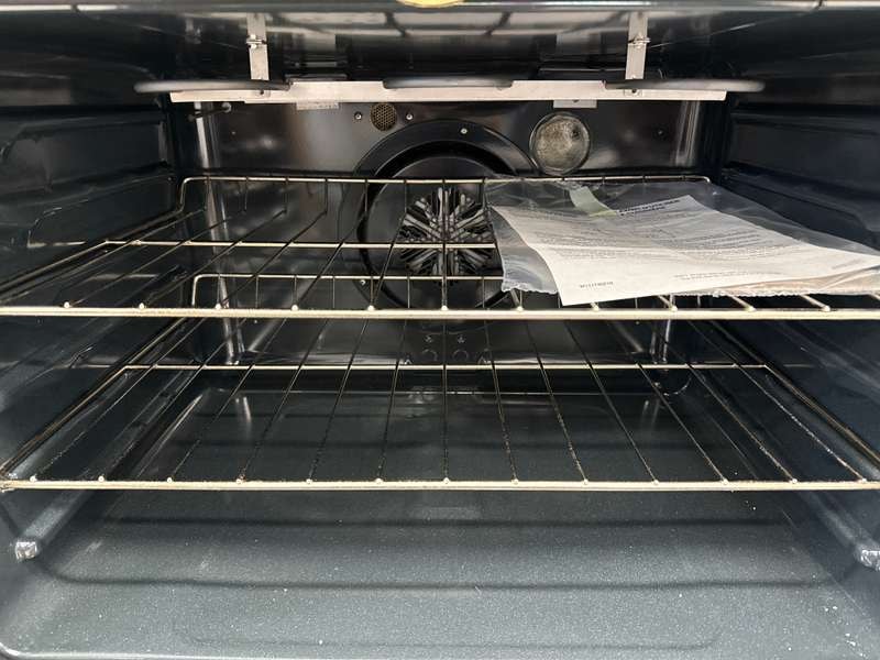 Maytag 30" Double Oven Electric Convection Range 6.7 cu. ft Stainless MET8800FZ - Assessment Photo 11