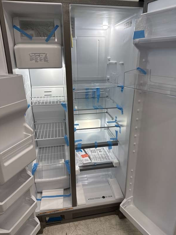 Whirlpool 36" Side-by-Side Refrigerator 24 cu. ft Stainless Steel WRS315SDHM - Assessment Photo 11