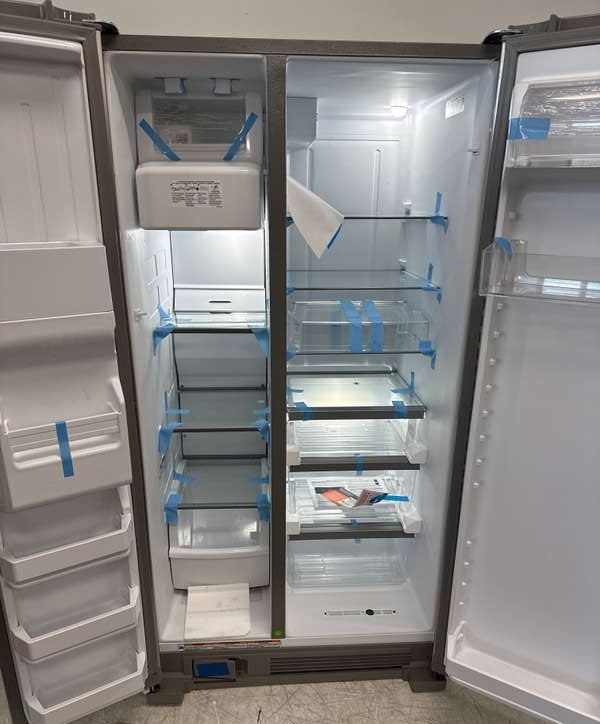 Whirlpool 36" Side-by-Side Refrigerator 25 cu. ft Stainless Steel WRS325SDHZ - Assessment Photo 11