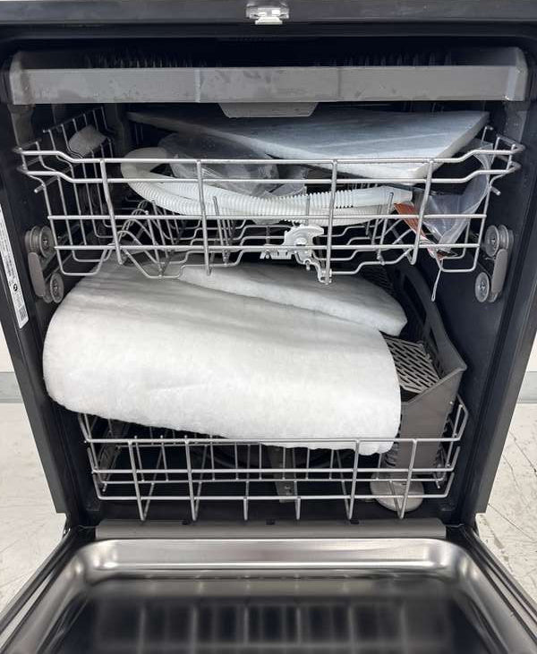 Whirlpool 24" 51 dBA Dishwasher w/ 3rd Rack Stainless Steel WDT730HAMZ - Assessment Photo 11