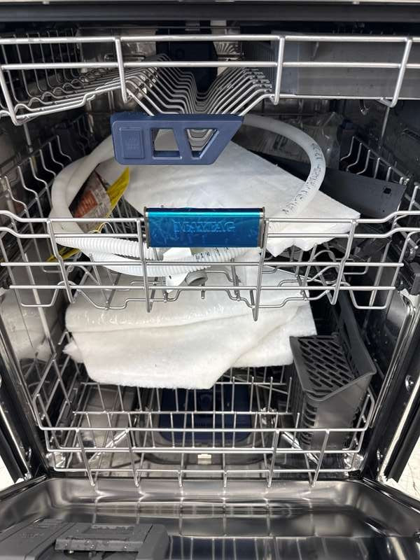 Maytag 24" Built-In Top Control 47 dBA Dishwasher Stainless Steel MDPS7024SZ - Assessment Photo 11