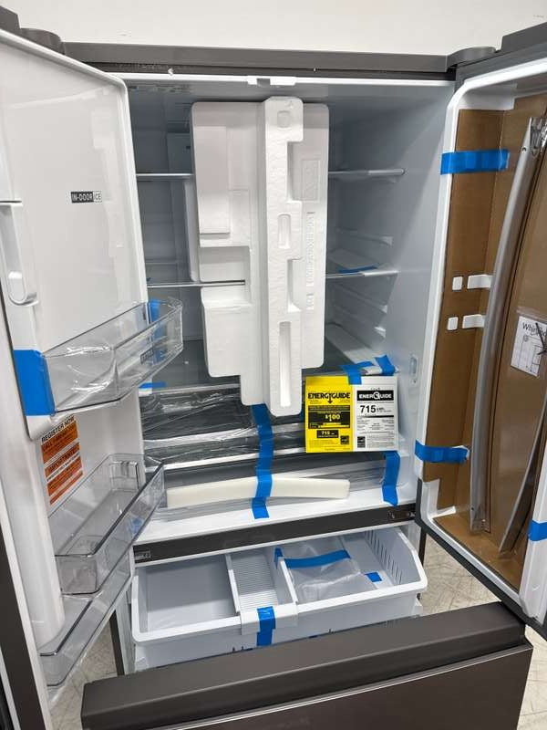 Whirlpool 36" French Door Refrigerator w/ In Door Ice maker 30 cu. ft WRFF3536SZ - Assessment Photo 11