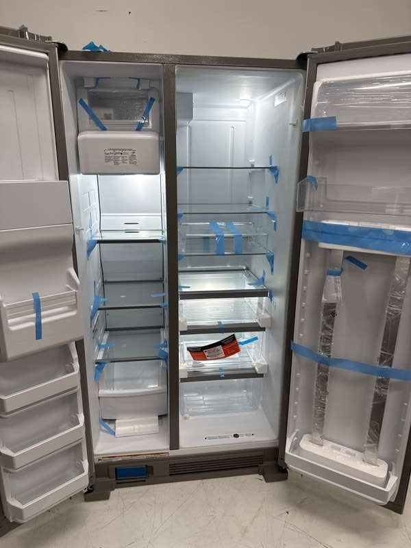 Whirlpool 36" Side-by-Side Refrigerator 25 cu. ft WRS325SDHZ - Assessment Photo 11