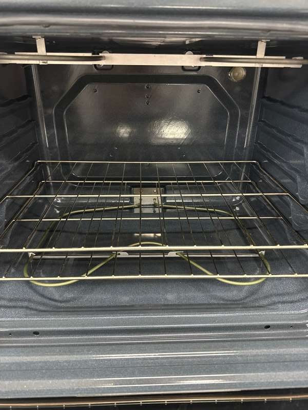 Whirlpool 30" Electric Range No Preheat Mode Stainless Steel WFES3030RS - Assessment Photo 12