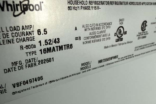 Whirlpool 28" Top Freezer Refrigerator 16.3 cu. ft White WRTX5028PW - Assessment Photo 12