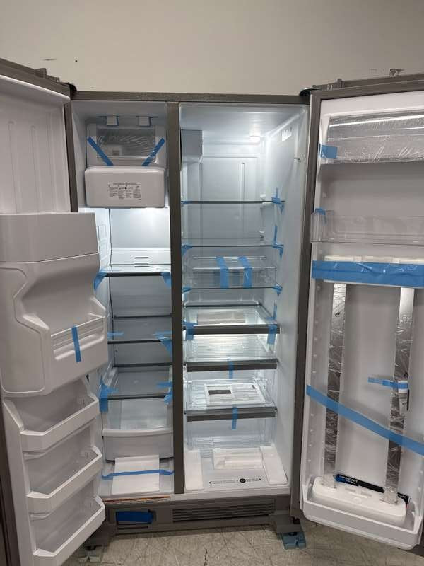 Whirlpool 36" Side-by-Side Refrigerator 25 cu. ft Stainless Steel WRS325SDHZ - Assessment Photo 12