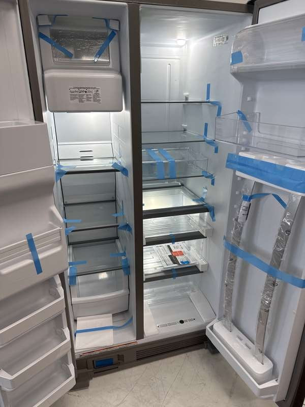 Whirlpool 36" Side-by-Side Refrigerator 25 cu. ft WRS325SDHZ - Assessment Photo 12