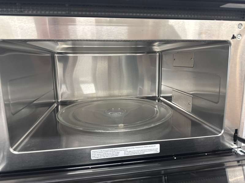 Whirlpool 30" Built-In Convection Wall Oven w/ Microwave WiFi WOEC5030LZ - Assessment Photo 12