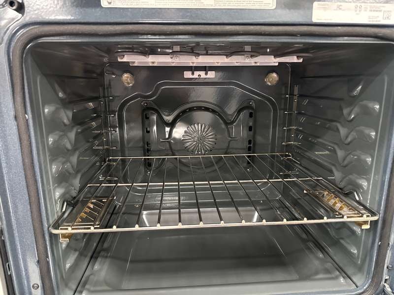 KitchenAid 30" Slide-In Electric Range 6.4 cu ft Induction Convection KSIS730PSS - Assessment Photo 12