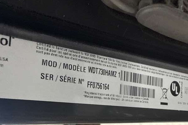 Whirlpool 24" 51 dBA Dishwasher Stainless Steel WDT730HAMZ - Assessment Photo 12