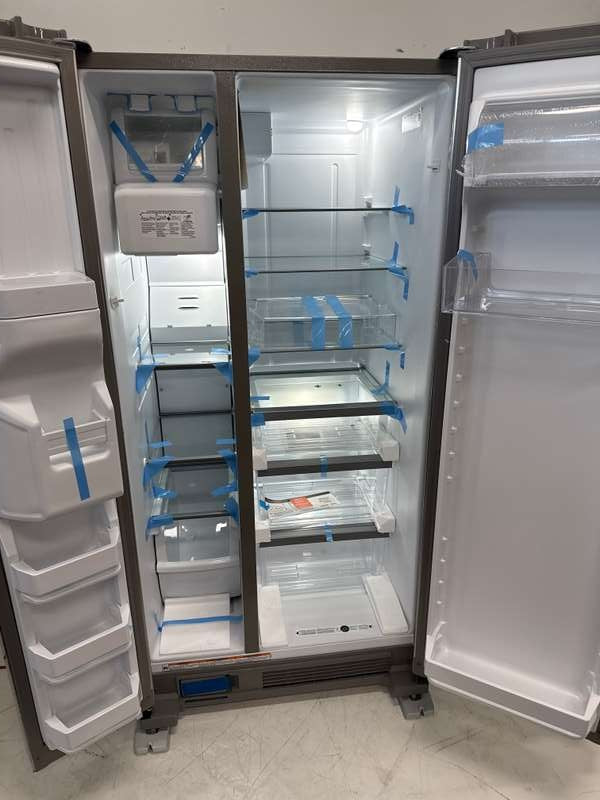 Whirlpool 33" Side-by-Side Refrigerator 21 cu. ft Stainless Steel WRS321SDHZ - Assessment Photo 12