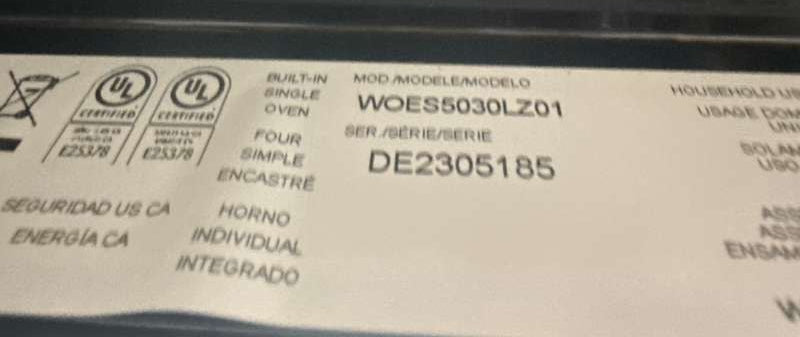 Whirlpool 30" Single Built-In Electric Convection Wall Oven Stainless WOES5030LZ - Assessment Photo 13