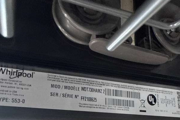 Whirlpool 24" Top Control 51 dBA Dishwasher 3rd Rack Stainless Steel WDT730HAMZ - Assessment Photo 13