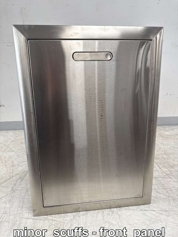 Lynx Professional Grill Ventana 17" Outdoor Trash & Recycle Center L20TR-4 - Assessment Photo 4