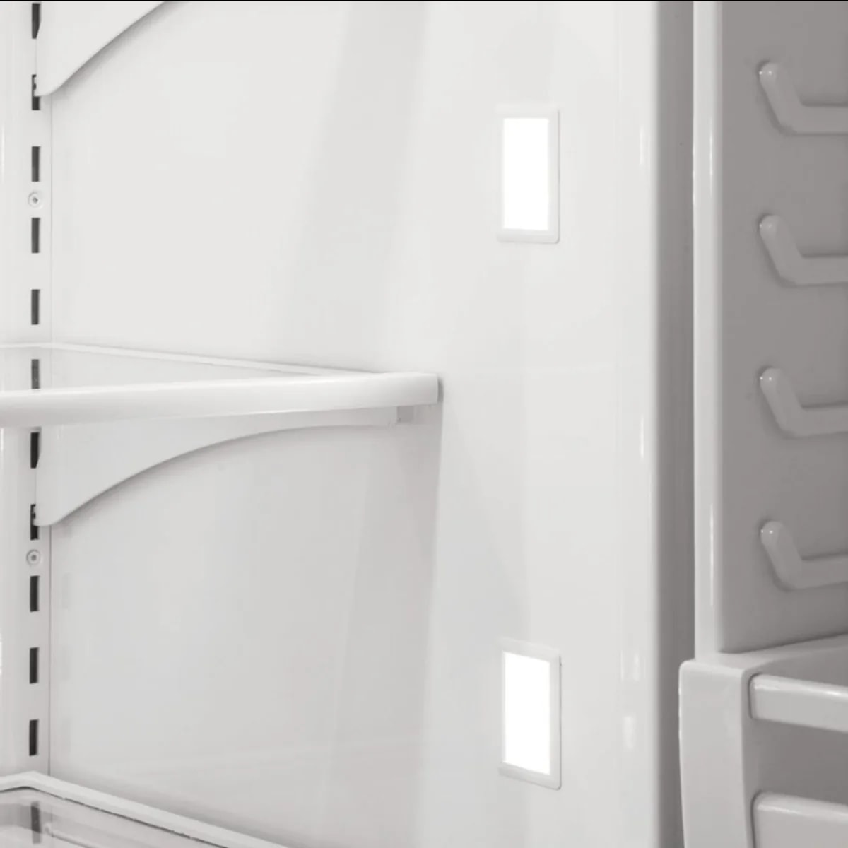 Viking 48" Built-In Counter Depth Side-by-Side Refrigerator 29 Cu Ft VCSB5484SS - Assessment Photo 4