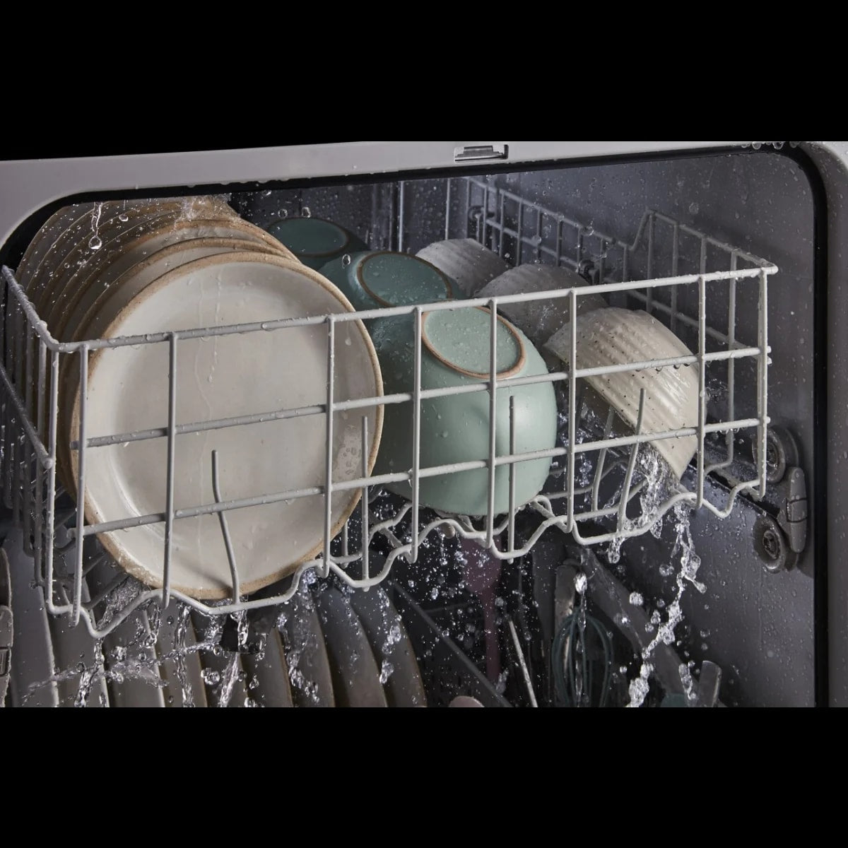 Whirlpool 24" Built-In Dishwasher Stainless Steel WDF332PAMS - Assessment Photo 5