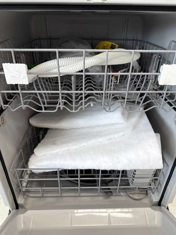 Whirlpool Built-In Dishwasher Stainless Steel WDF332PAMS - Assessment Photo 5