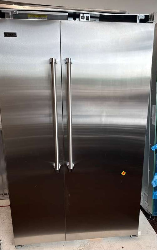 Viking 48" Built-In Counter Depth Side-by-Side Refrigerator 29 Cu Ft VCSB5484SS - Assessment Photo 7