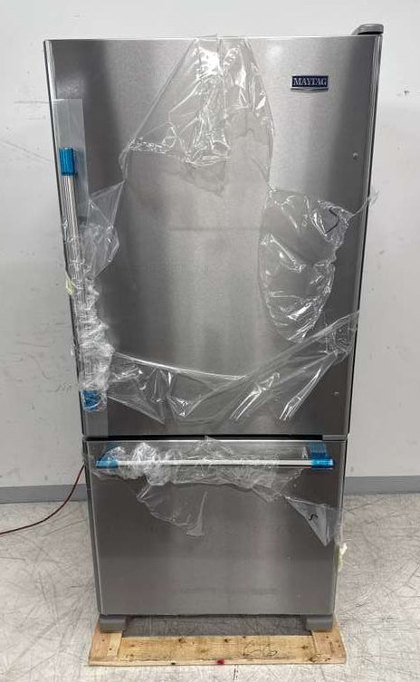 Maytag 30" 29" Bottom Freezer Refrigerator 19 cu. ft Stainless Steel MBF1958FEZ - Assessment Photo 8