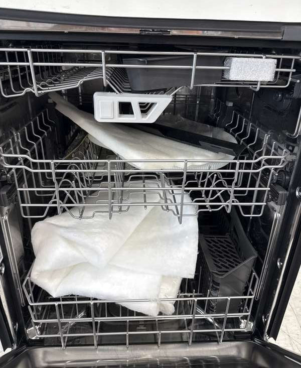 Whirlpool Top Control Built-In Dishwasher 41 dBA Stainless Steel WDPS7024RZ - Assessment Photo 9