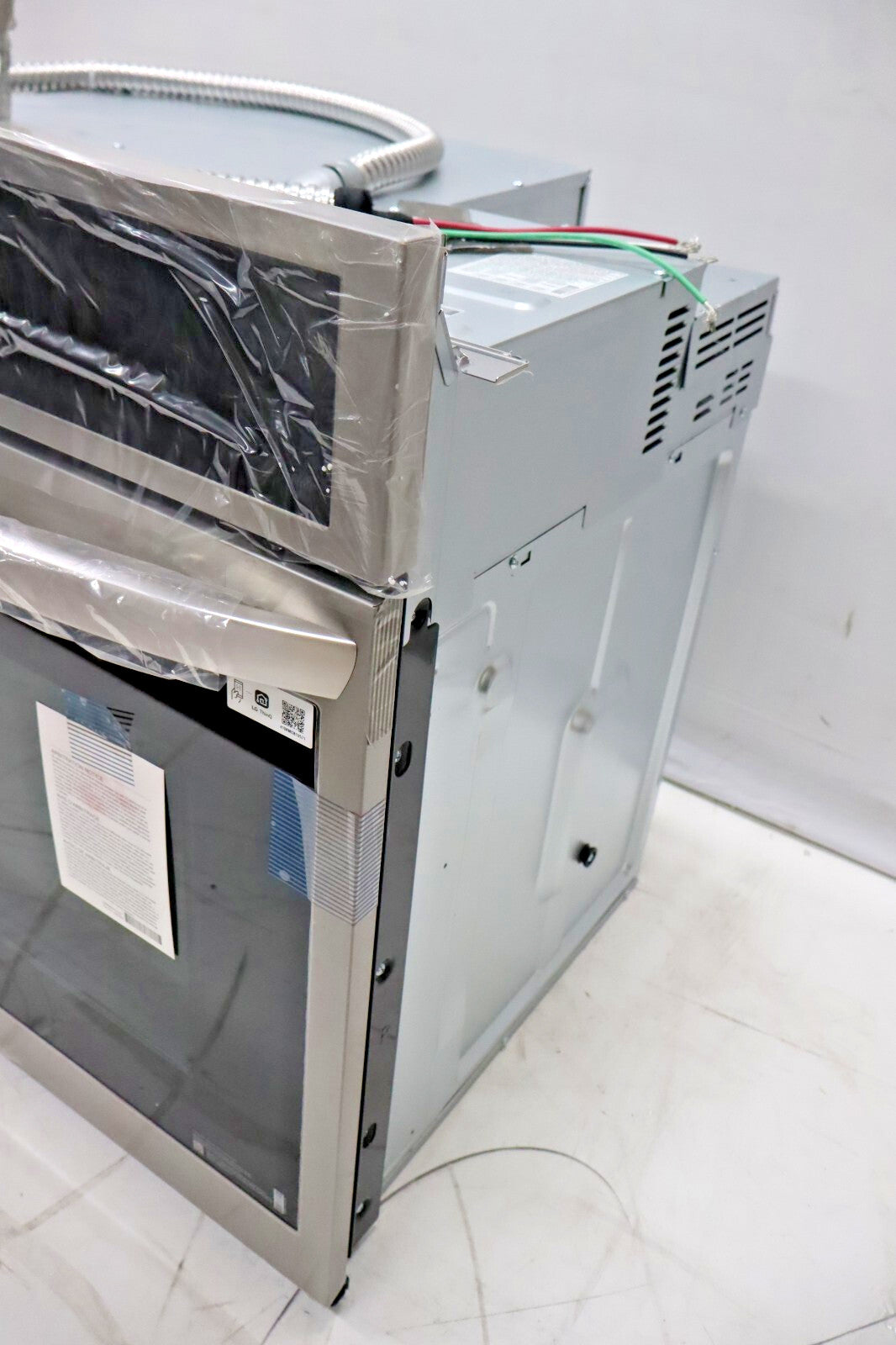 LG WSEP4727F 30" Smart Built-In Single Electric Convection Wall Oven in SS